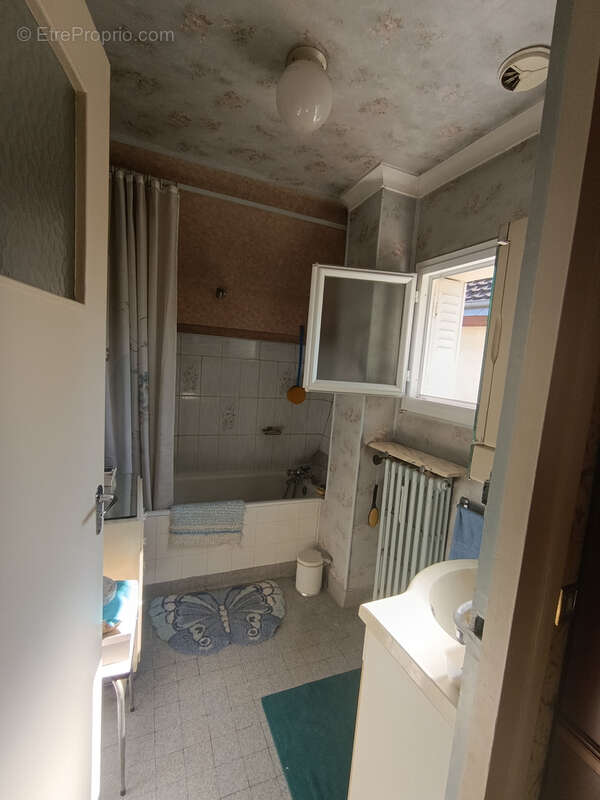 Maison à BURES-SUR-YVETTE