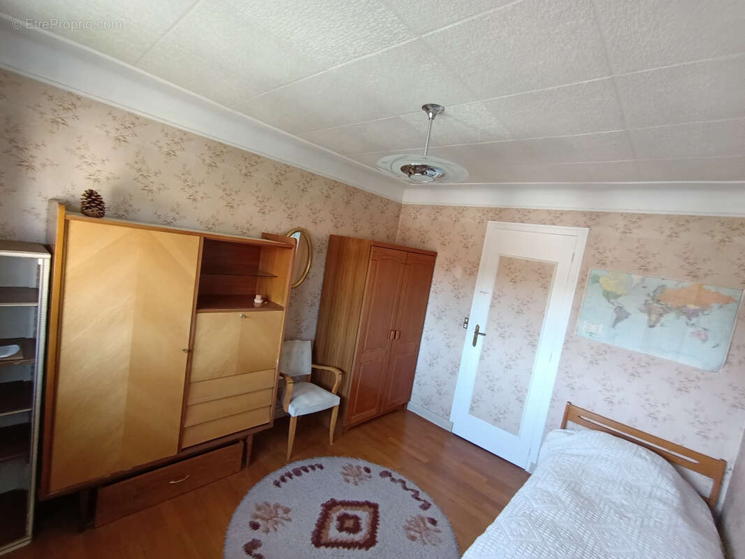 Maison à BURES-SUR-YVETTE