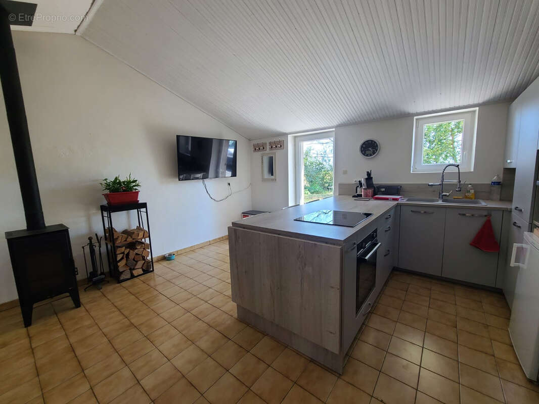 Maison à BOIS-DE-CENE