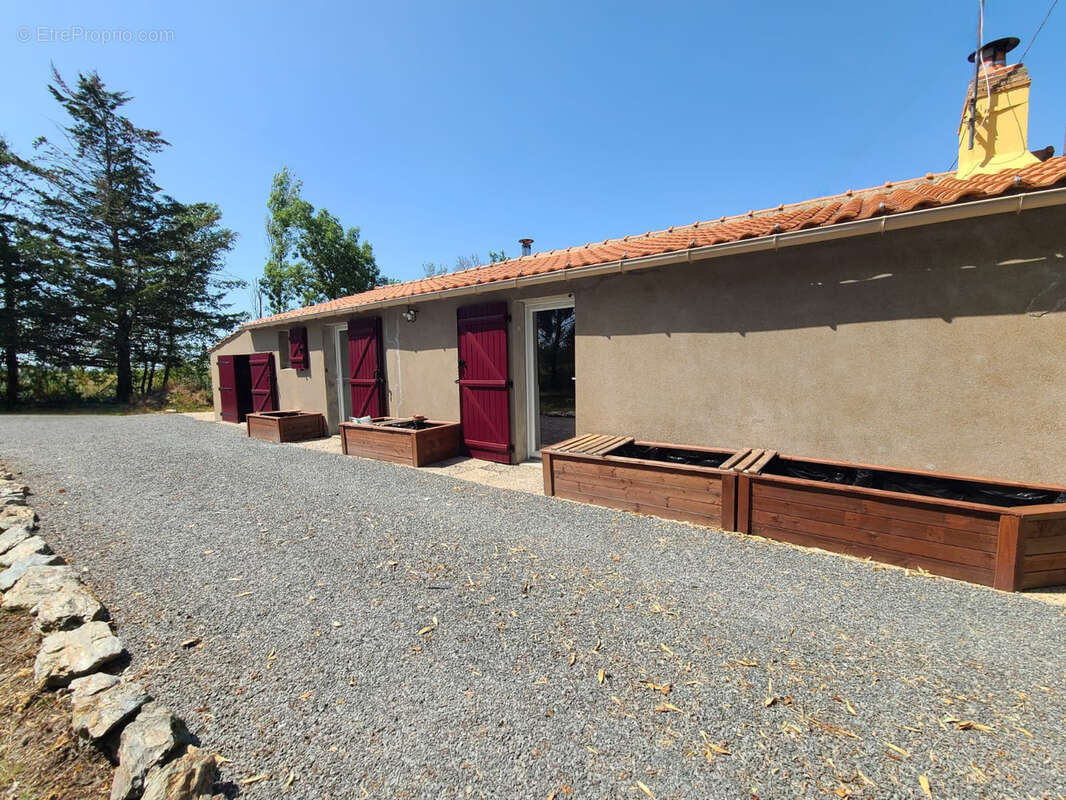 Maison à BOIS-DE-CENE