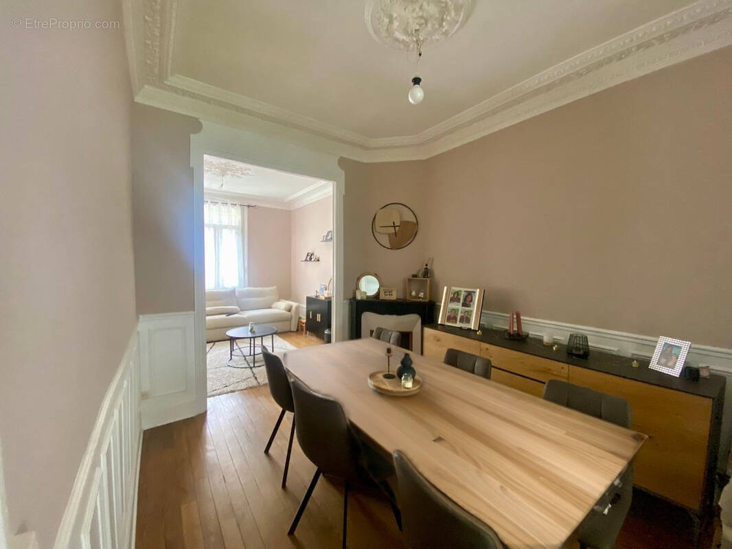 Maison à SAINT-QUENTIN