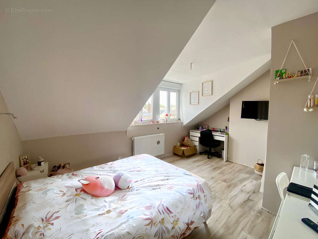 Maison à SAINT-QUENTIN