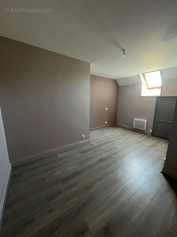 Appartement à SAINT-GENIEZ-D&#039;OLT