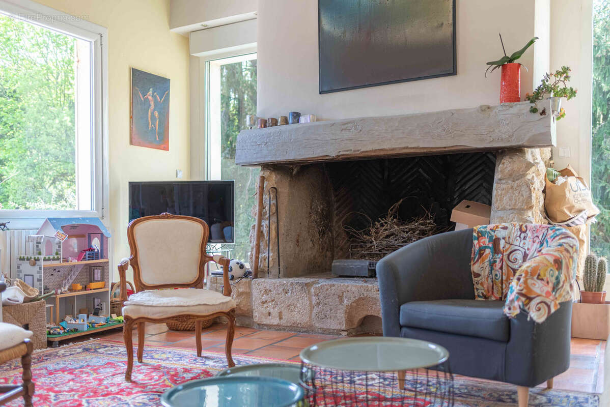 Maison à FARGUES-SAINT-HILAIRE