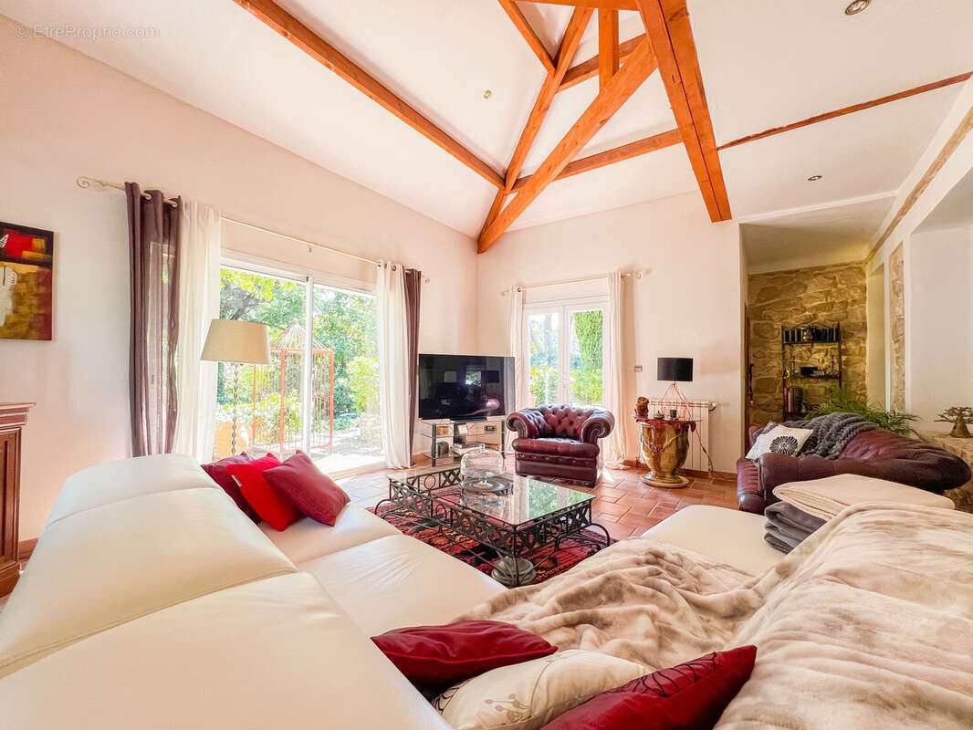 Maison à CHATEAUNEUF-LES-MARTIGUES