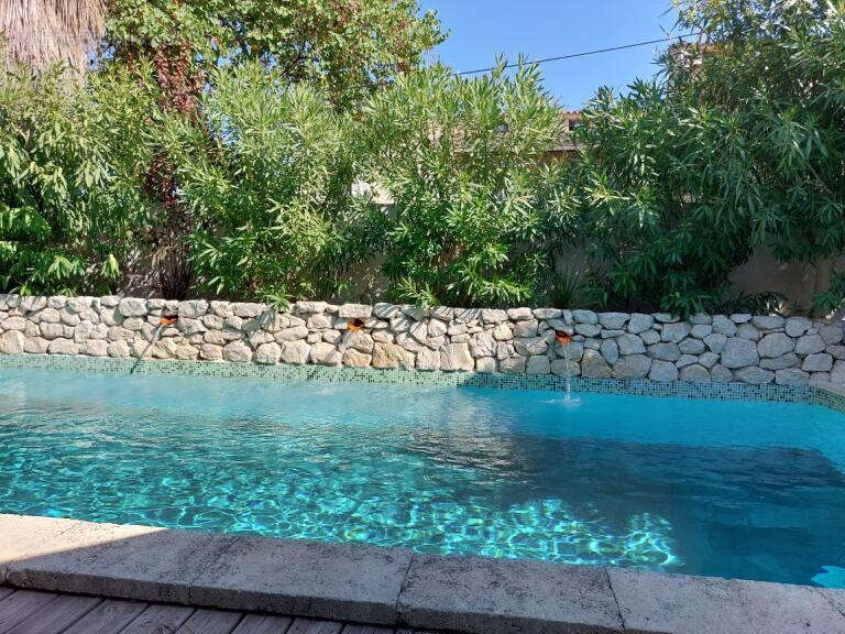 Maison à CHATEAUNEUF-LES-MARTIGUES