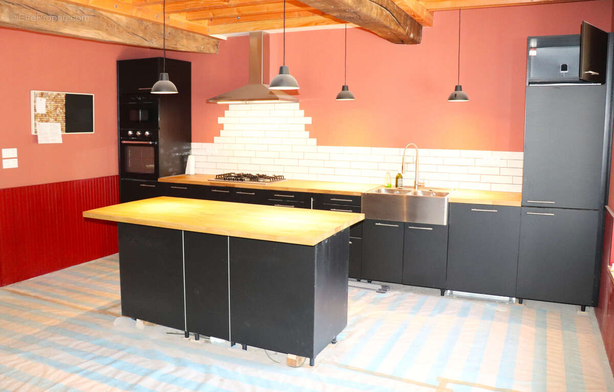 Maison à ROUSSILLON-EN-MORVAN