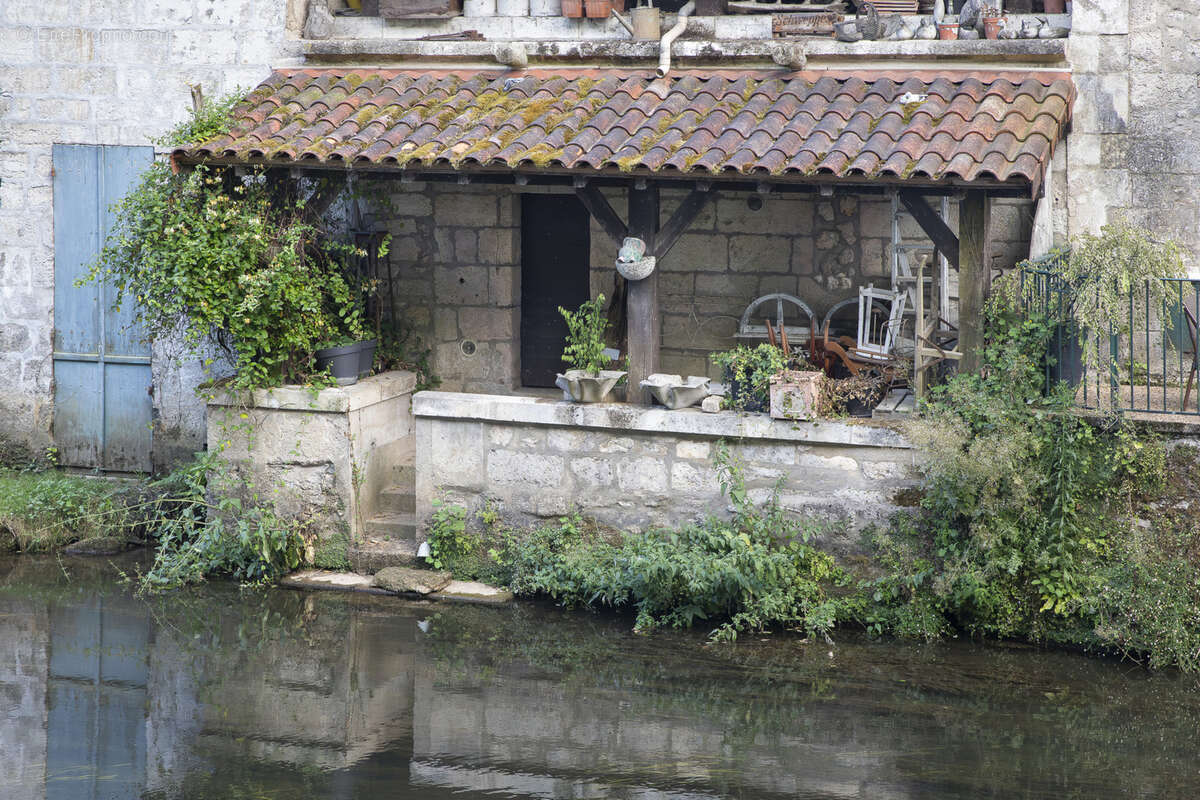 Commerce à BRANTOME
