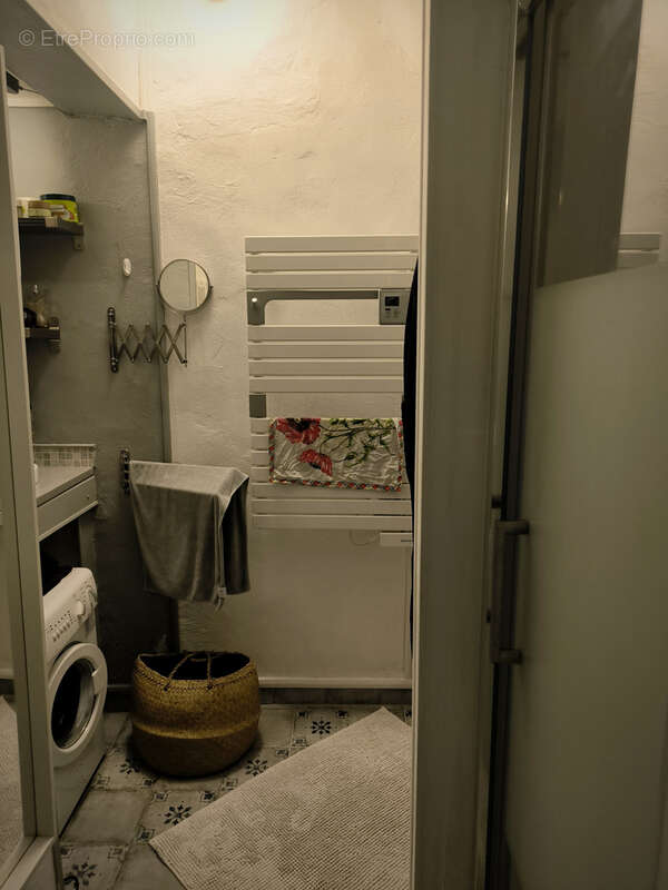 Maison à SAINT-QUENTIN-LA-POTERIE