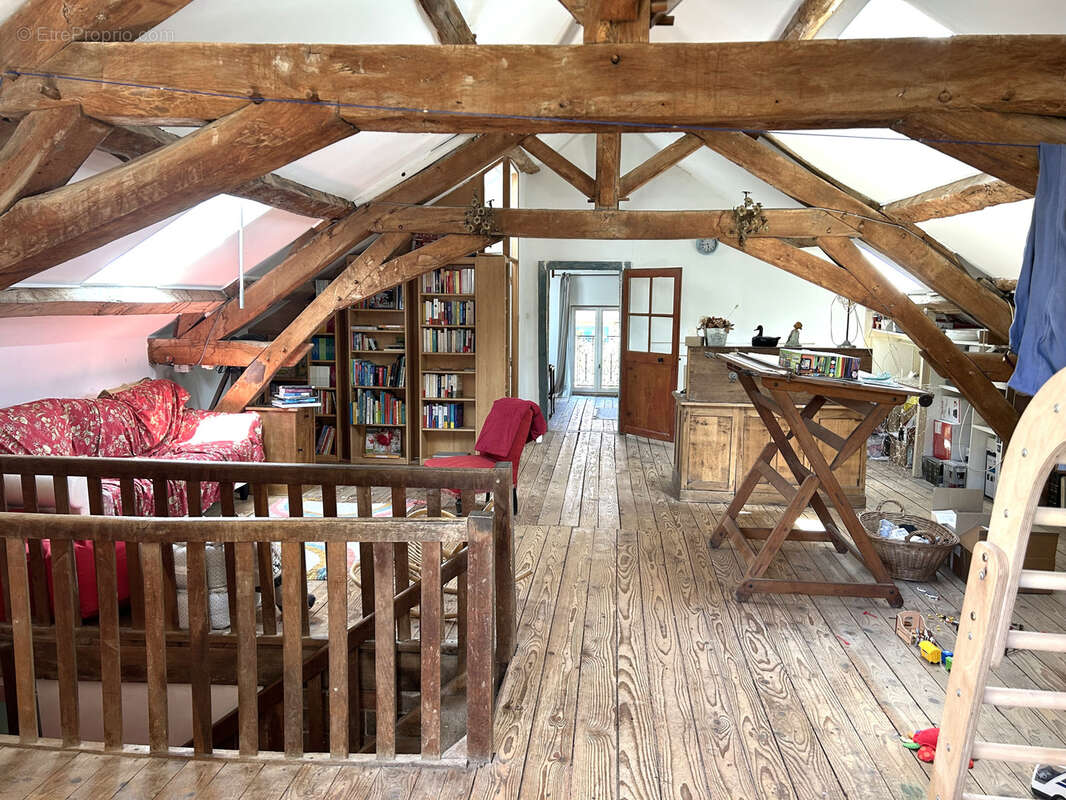 Maison à LURCY-LE-BOURG