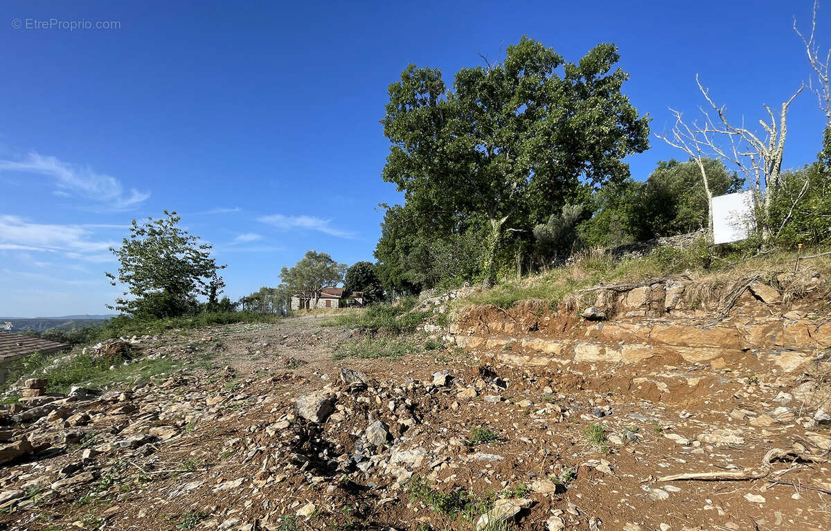 Terrain à LARGENTIERE