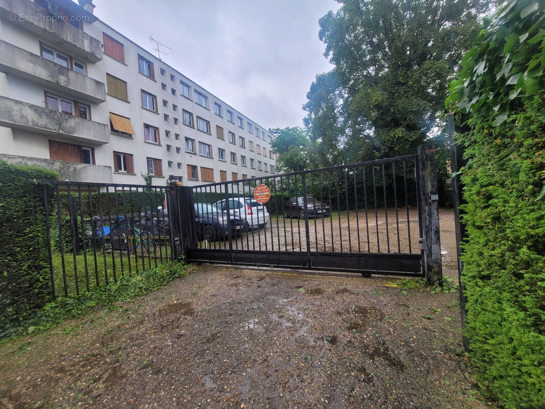 Appartement à VILLIERS-LE-BEL