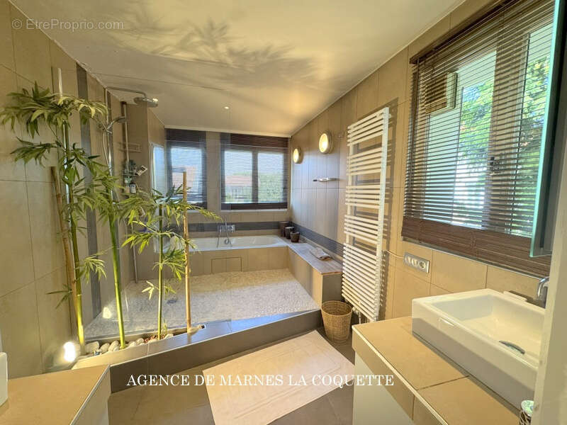 Maison à SAINT-CLOUD