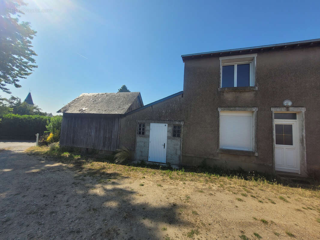 Maison à CHEMIRE-SUR-SARTHE