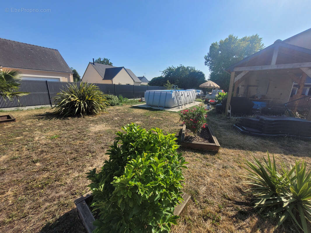 Maison à CHEMIRE-SUR-SARTHE
