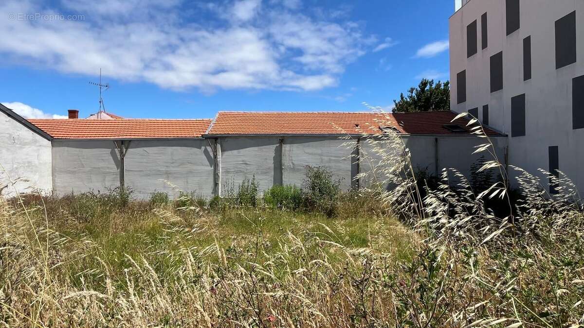 Terrain à AYTRE