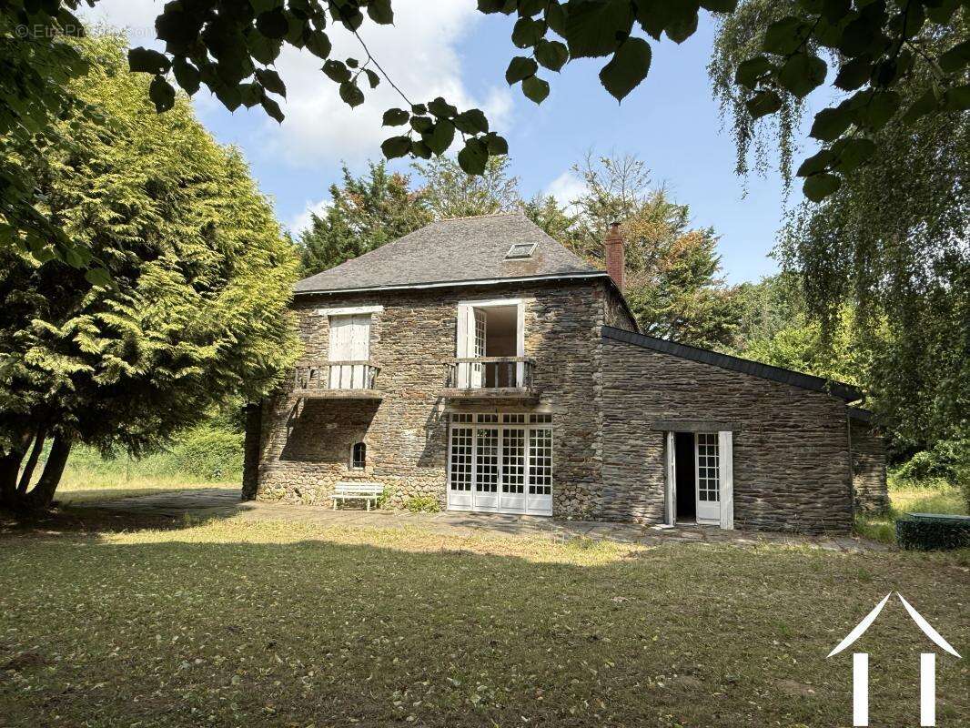 Maison à CONQUEREUIL