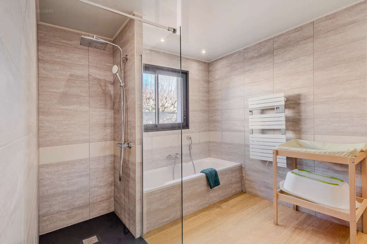 Maison à SAINT-JEAN-DE-FOS