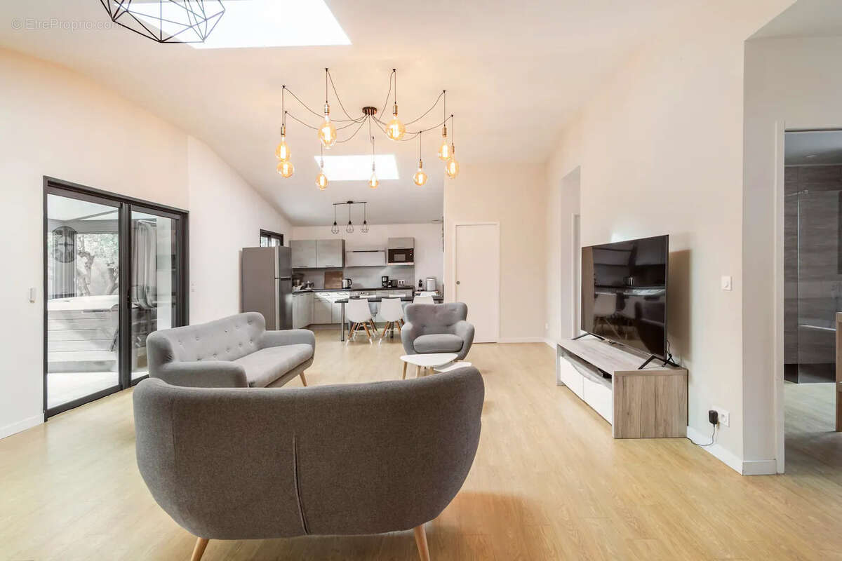 Maison à SAINT-JEAN-DE-FOS