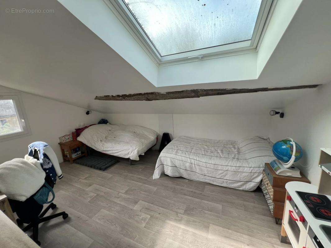 Maison à VIC-FEZENSAC