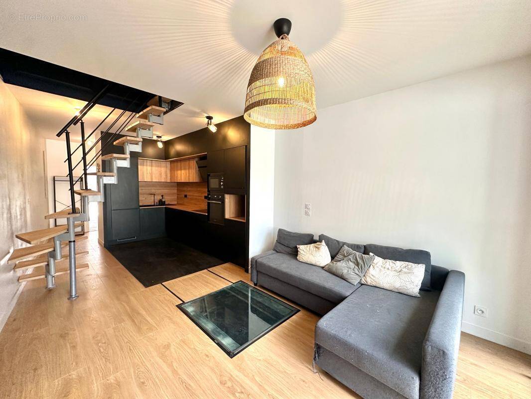 Maison à CASTRES-GIRONDE