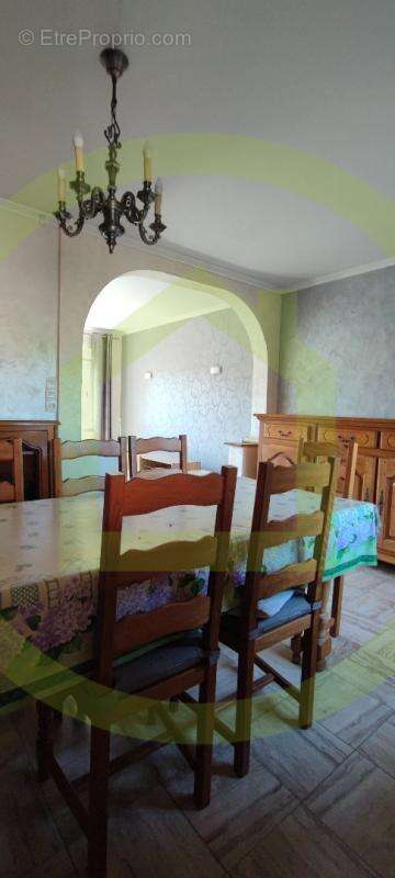 Maison à VIEUX-CONDE