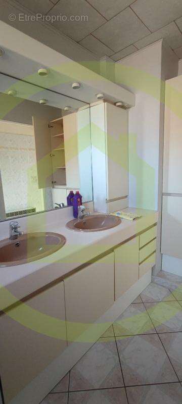 Maison à VIEUX-CONDE