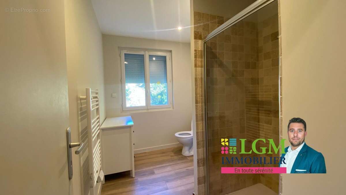 Appartement à REMOULINS