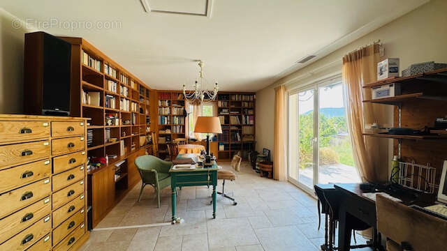 Maison à VAISON-LA-ROMAINE