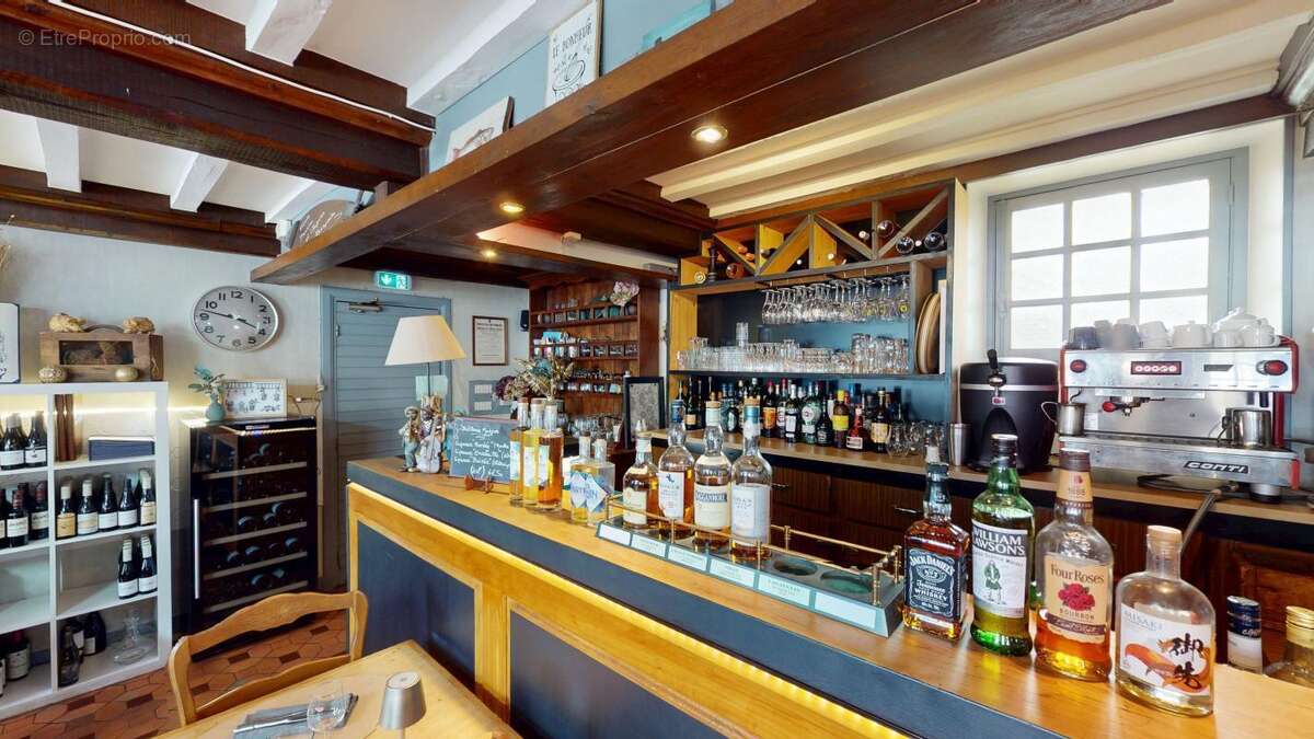 Commerce à QUETTEHOU