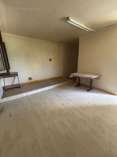 Commerce à ROLAMPONT