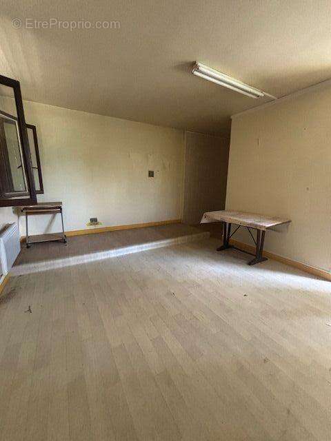 Commerce à ROLAMPONT