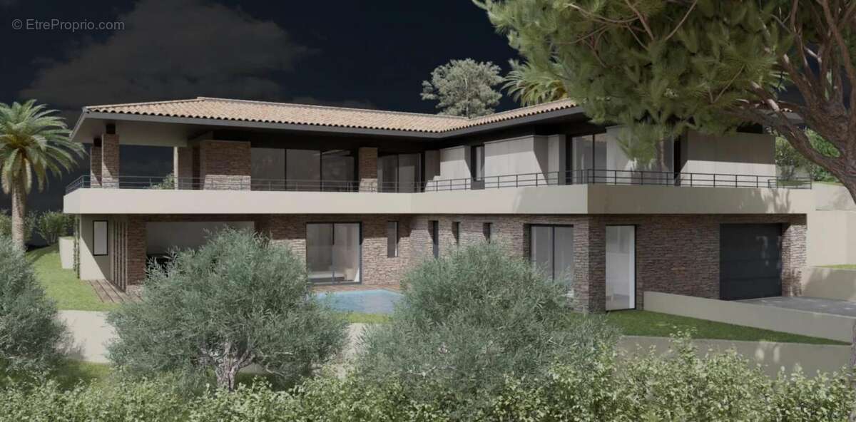 Terrain à SAINTE-MAXIME