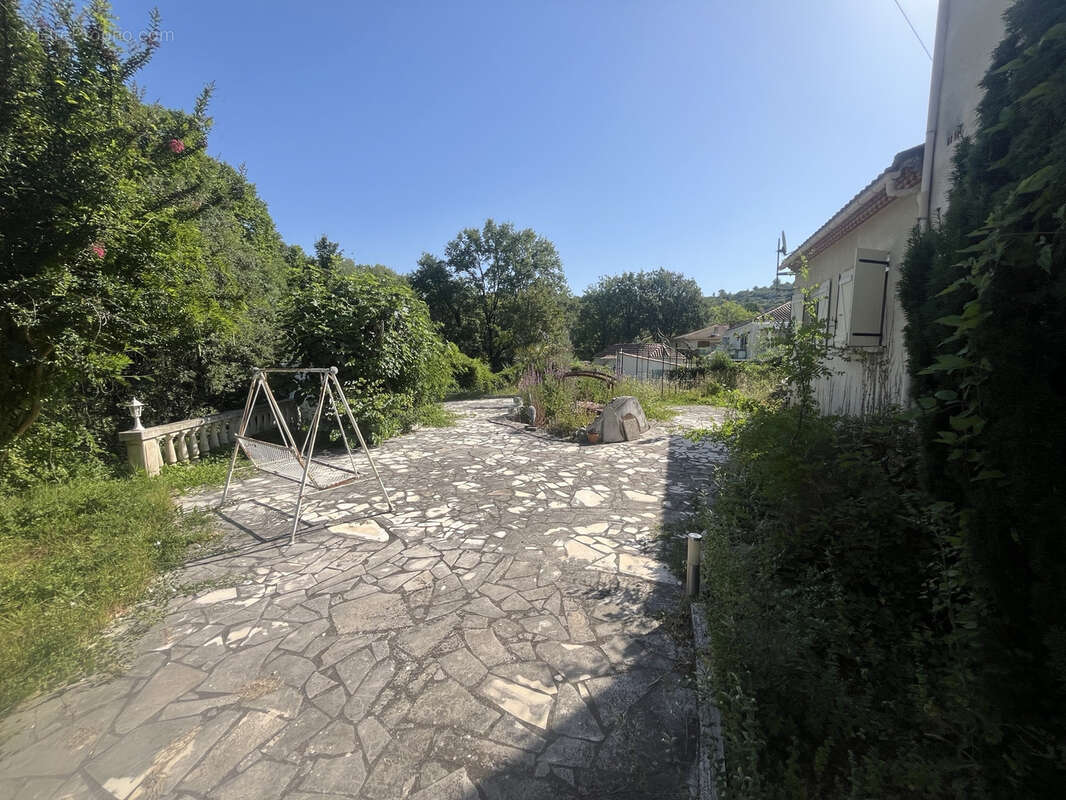 Maison à PRADES-LE-LEZ