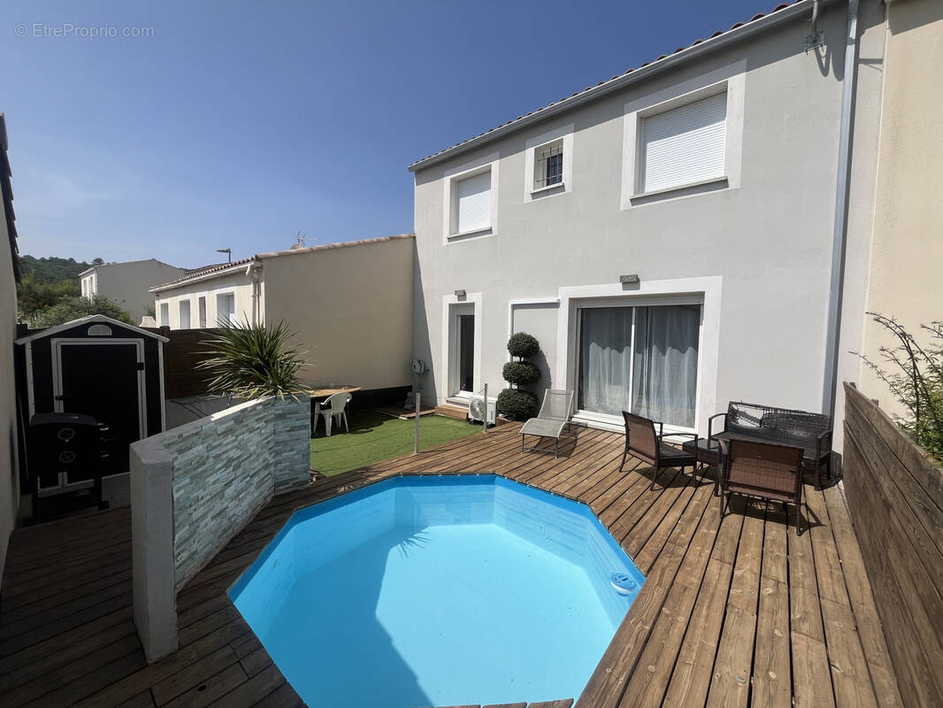 Maison à SAINT-MATHIEU-DE-TREVIERS