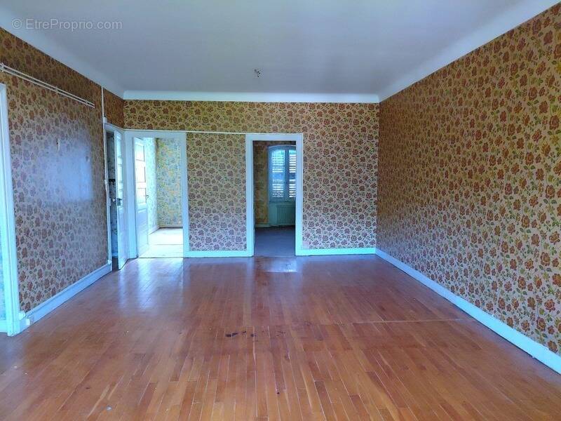 Appartement à THIERS