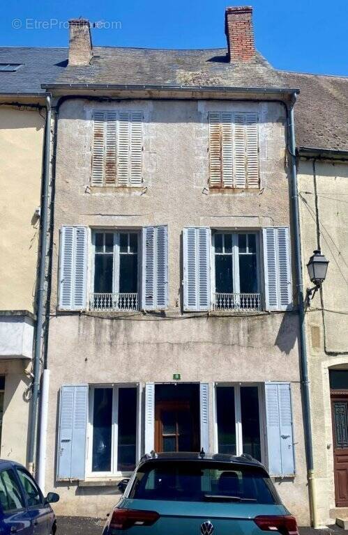 Maison à SAINT-SAULGE