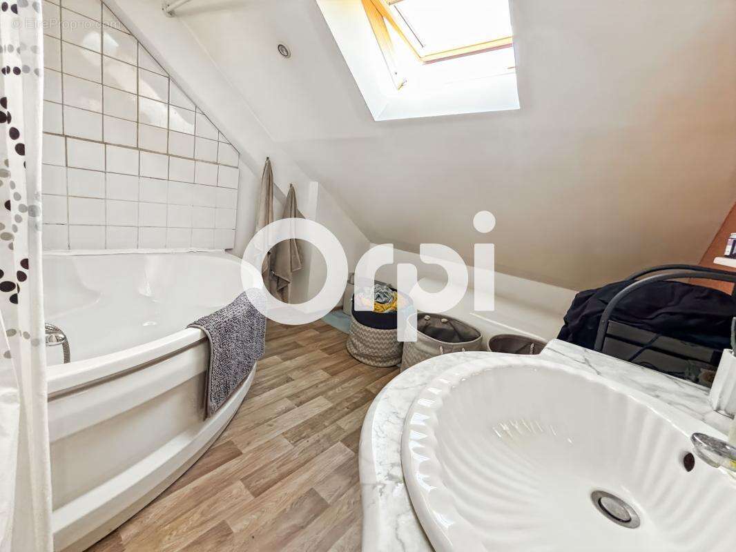 Appartement à CAPPELLE-LA-GRANDE