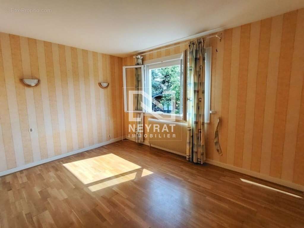 Maison à SAINT-GERMAIN-DU-PLAIN