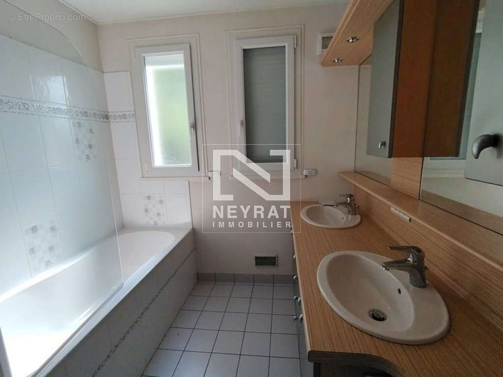 Maison à SAINT-GERMAIN-DU-PLAIN