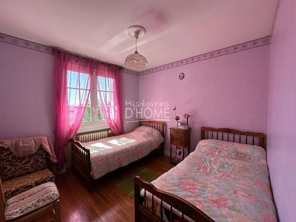 Maison à LA FERTE-GAUCHER