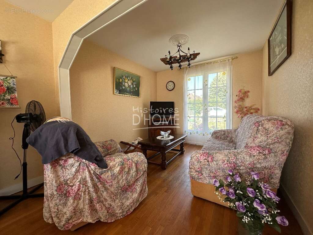 Maison à LA FERTE-GAUCHER