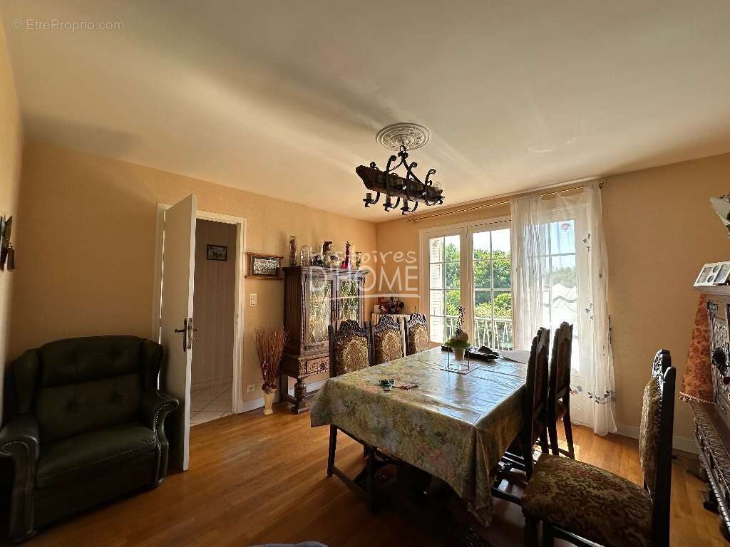 Maison à LA FERTE-GAUCHER