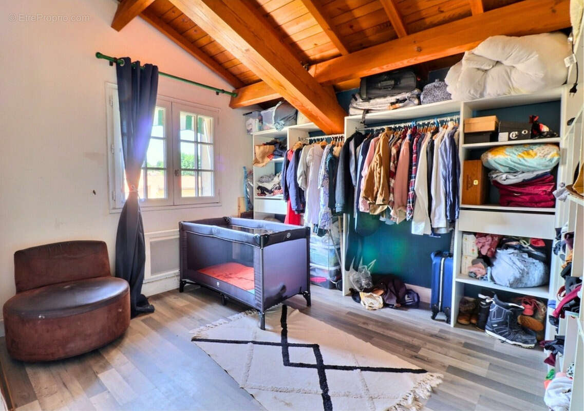 Maison à CADILLAC-EN-FRONSADAIS