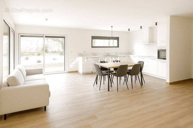 Maison à XERMAMENIL