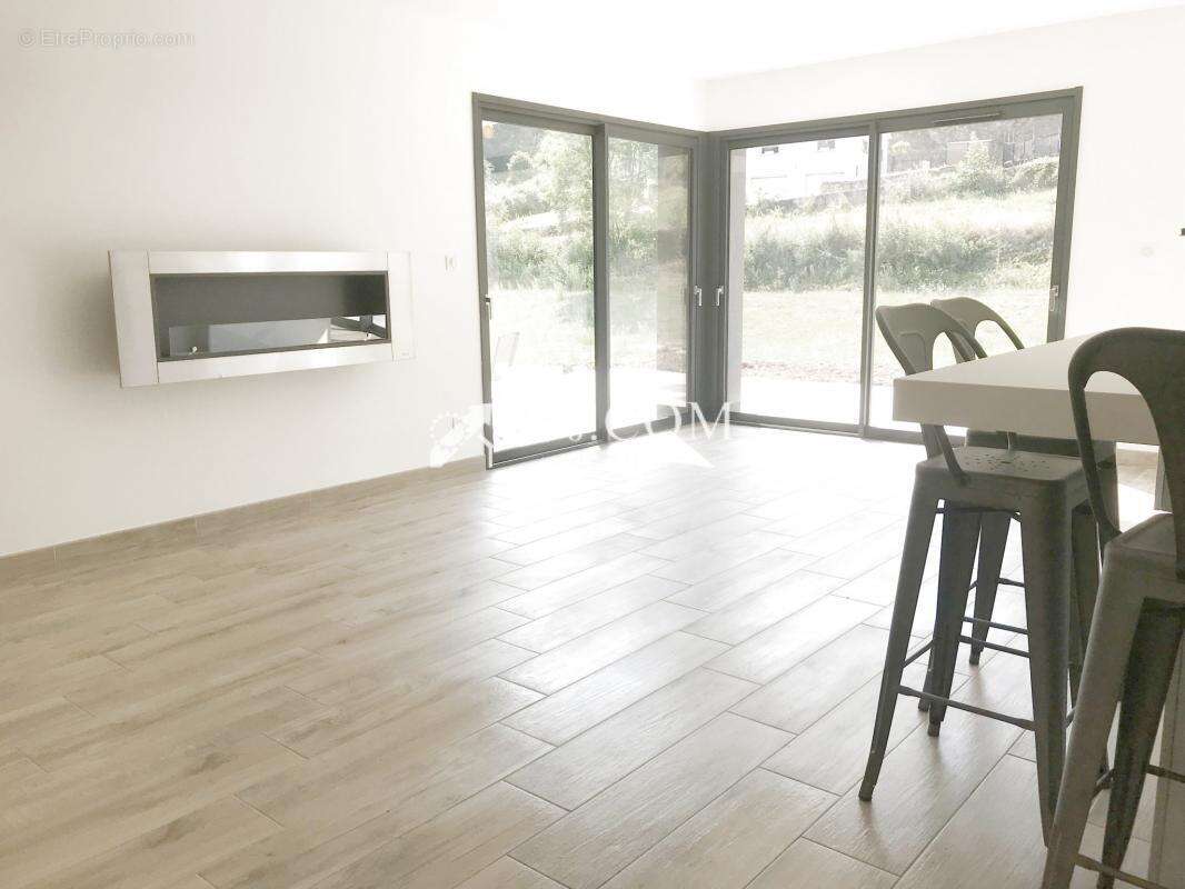 Maison à XERMAMENIL