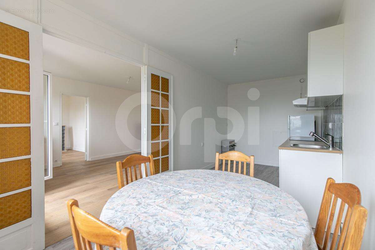 Appartement à BOISSY-SAINT-LEGER