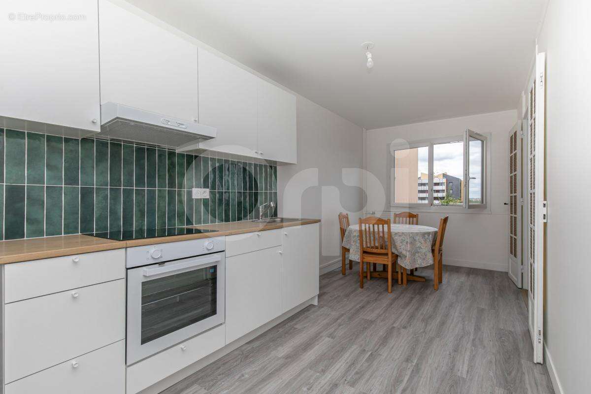 Appartement à BOISSY-SAINT-LEGER