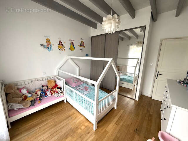 Maison à LA ROCHE-CHALAIS