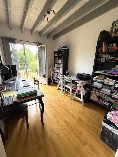 Maison à LA ROCHE-CHALAIS